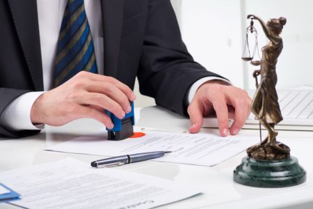 Benešovští notáři nejsou pro vedení Benešova dost dobří? 